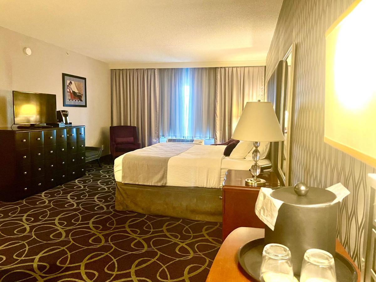 Park Manor Hotel Clifton Park Exterior foto A room at the hotel