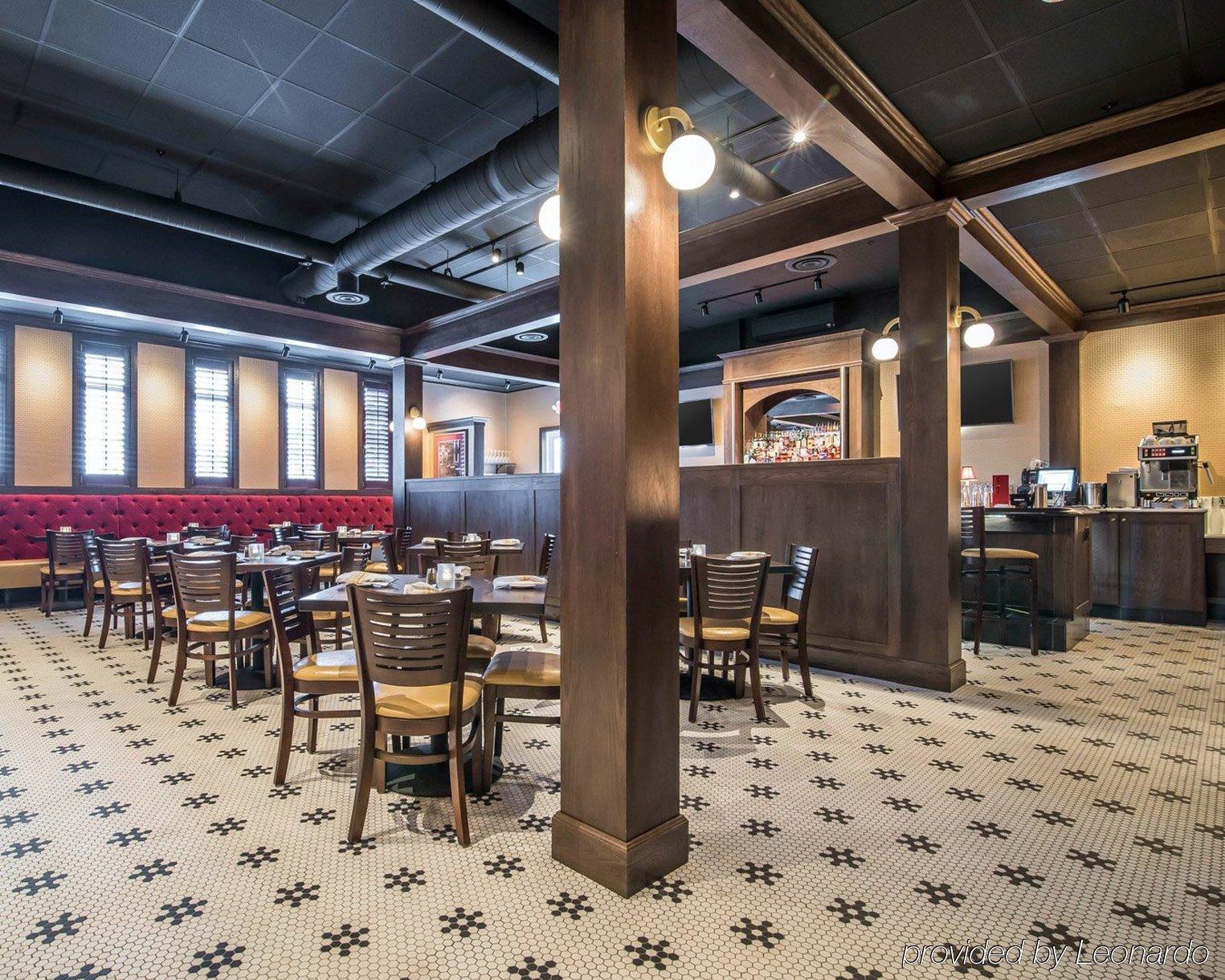 Park Manor Hotel Clifton Park Exterior foto Interior of the restaurant