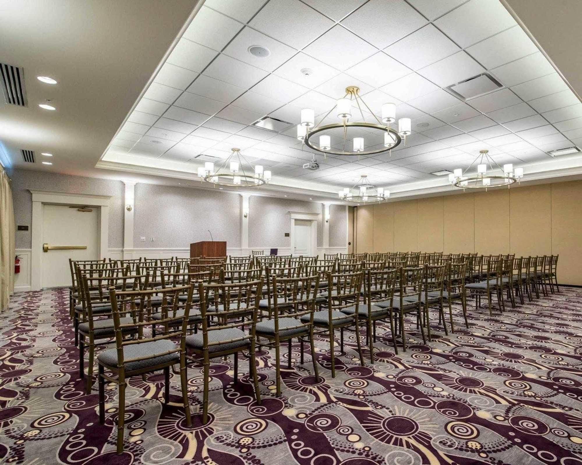 Park Manor Hotel Clifton Park Exterior foto The ballroom at the hotel